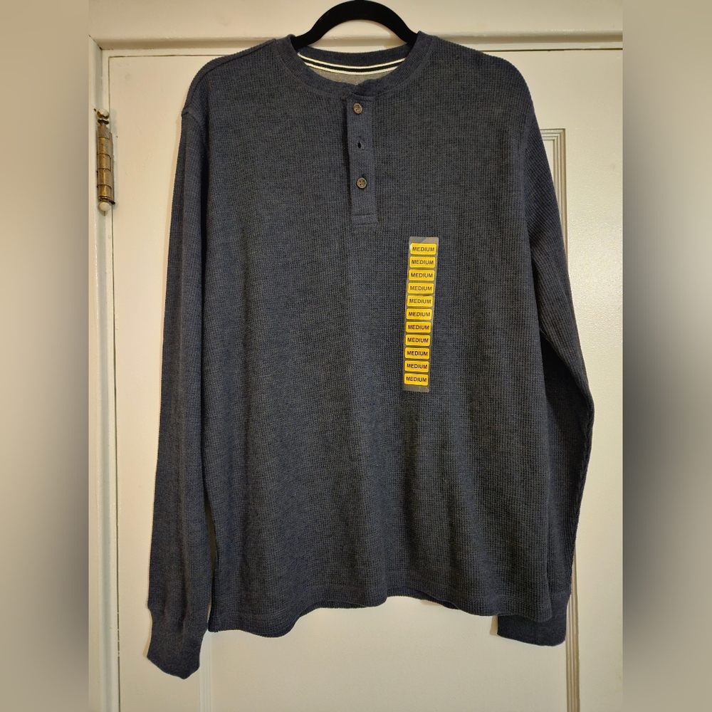 NWT Long Sleeve Henley Thermal shirt. Size Med